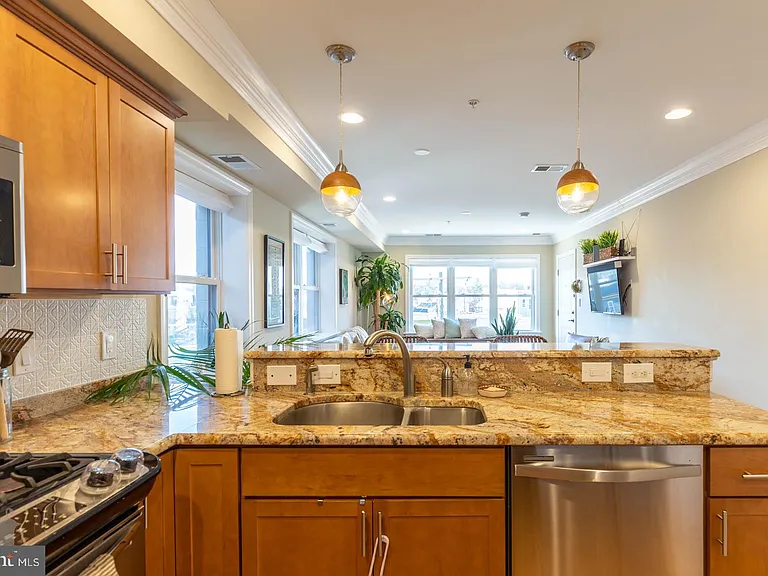 5511 Colorado Ave NW #402 — Photo 4