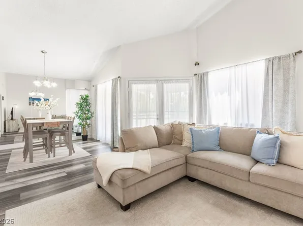5581 Orchard Ln #150, Las Vegas, NV 89110