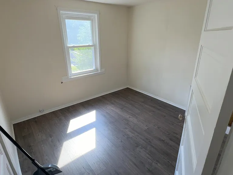 1201 Monroe Ave — Photo 8