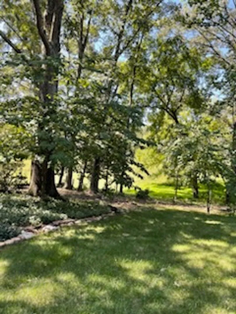 7604 Signal Hill — Photo 2