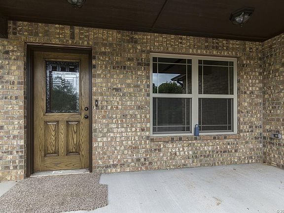 3rd image of 1064 Grand Pl