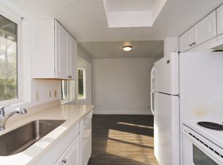 1706 E 56th St APT 4, Tacoma, WA 98404