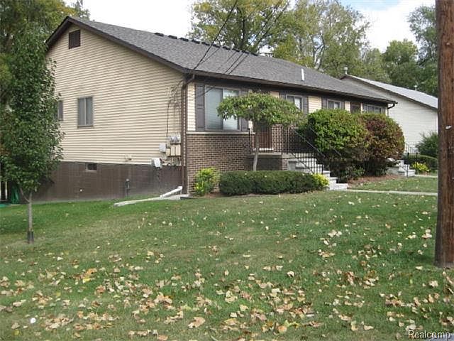 1st image of 7531 River Vista St