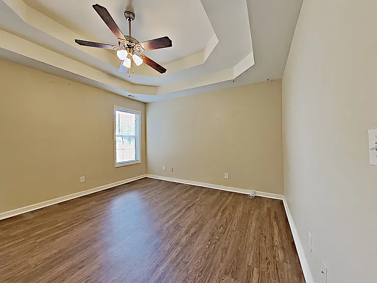 3916 Wakefield Dr — Photo 10