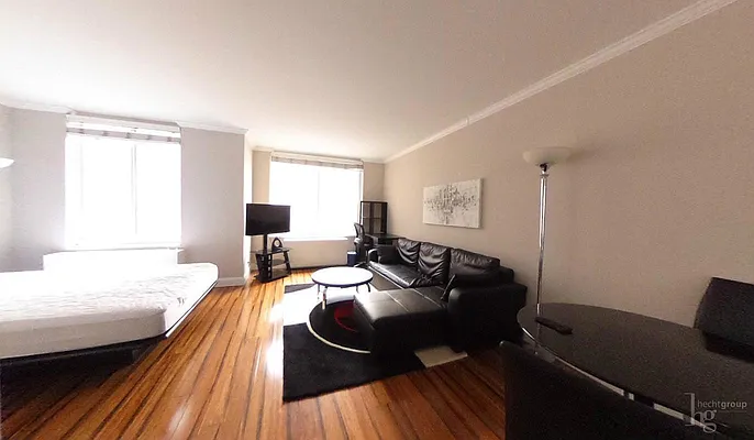 Rented by PocketBroker Inc | media 1