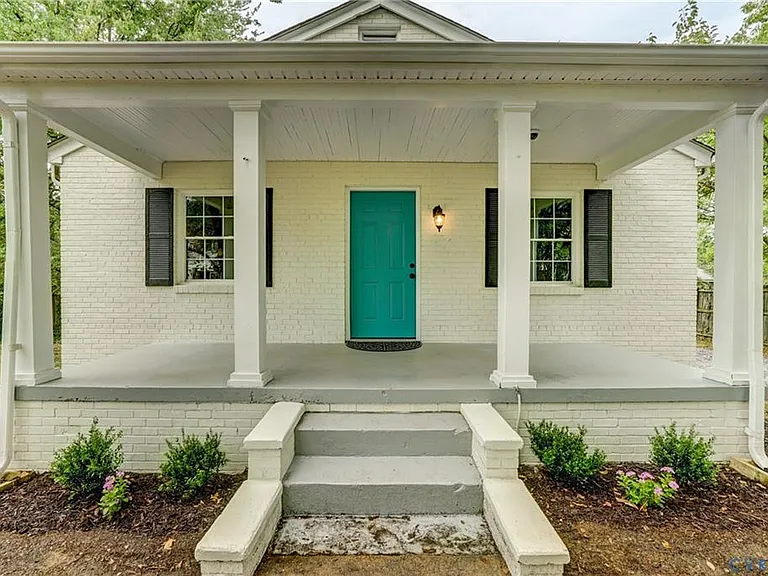 Classic charm with modern conveniences!