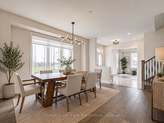 3rd image of 376 Seaview Hts