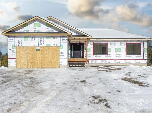 5 Leighfield Dr, Quispamsis, NB E2S 0E4