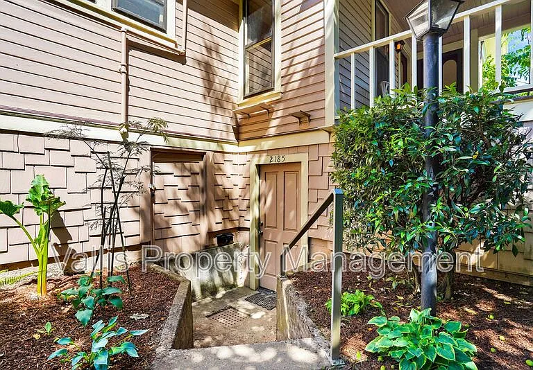 2185 Trade St SE — Photo 1