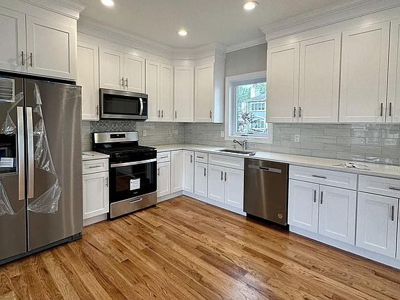 3rd image of 1 Eugene St #3