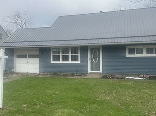 1421 Norwood Dr, Ashtabula, OH 44004