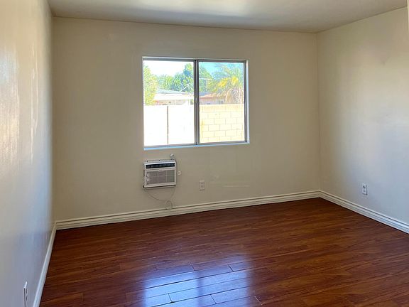 4th image of 1613 S Sultana Ave #B