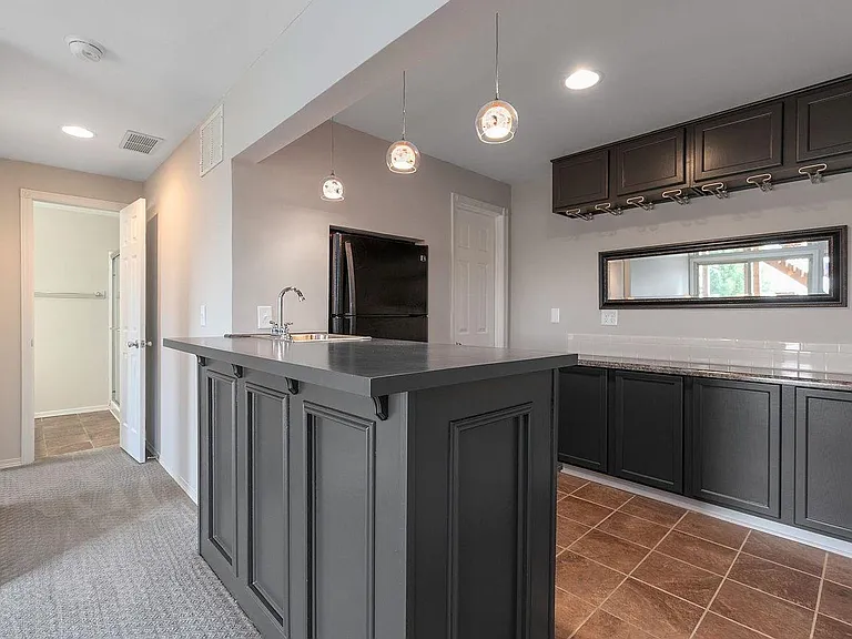2421 N Fieldstone St — Photo 3
