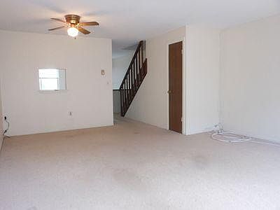 2nd image of 544 Shennecossett Rd #F42