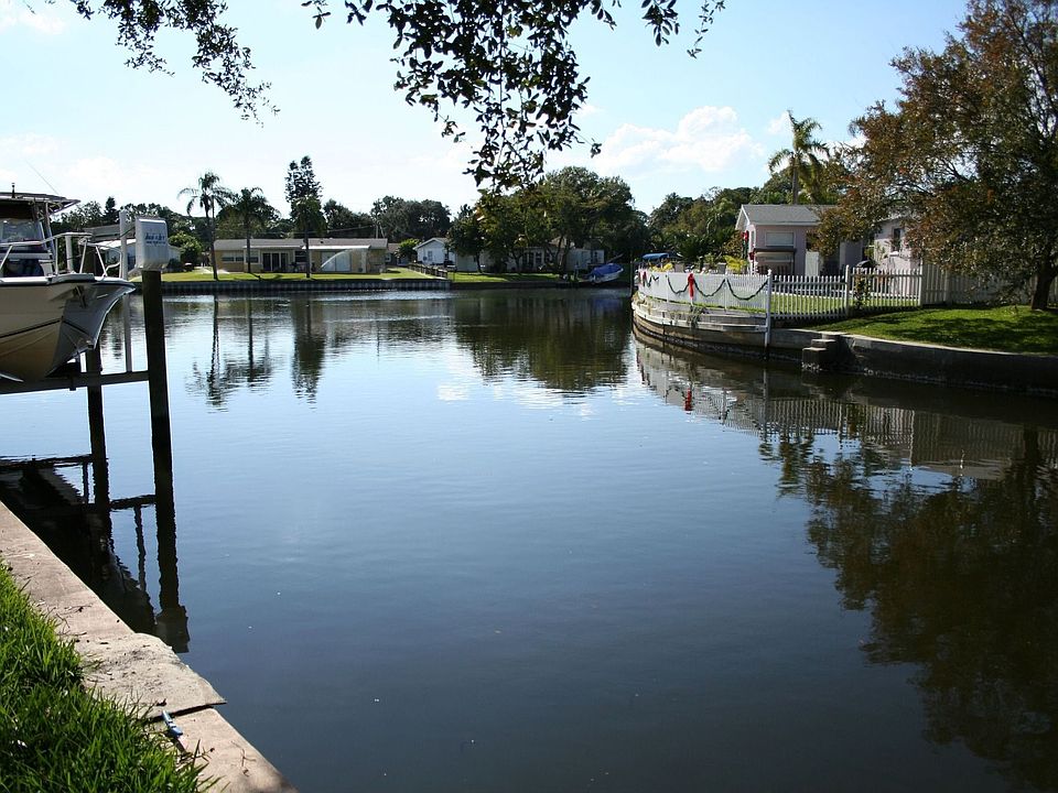 Open Waterfront View