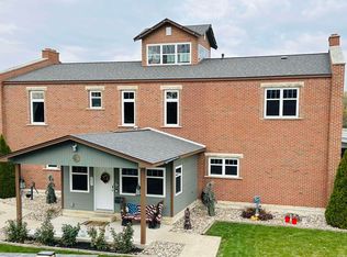 108 Broad St, Sabula, IA 52070