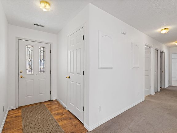 4th image of 127 E Palisade Rd