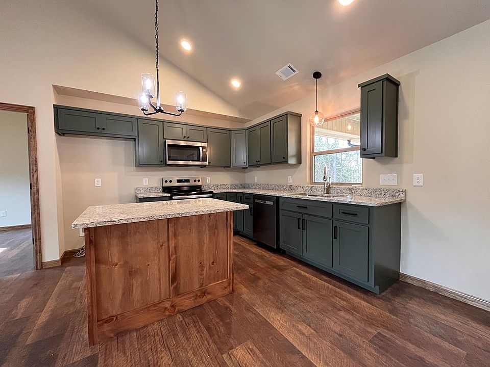 2nd image of 154 Tuscany Dr