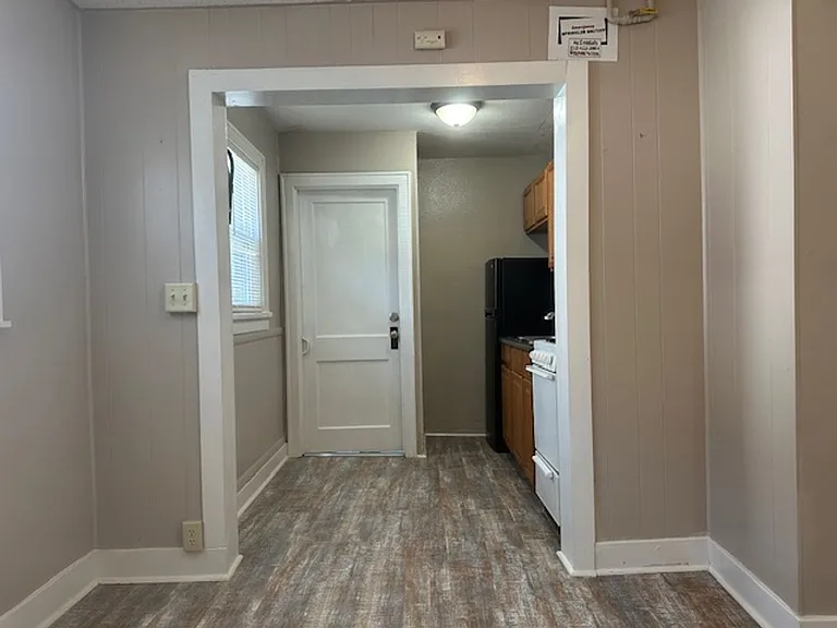 710 Benton St — Photo 7