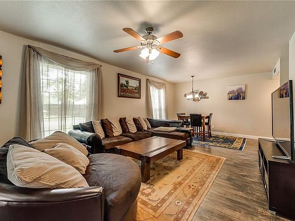 5th image of 1833 Timbercreek Dr
