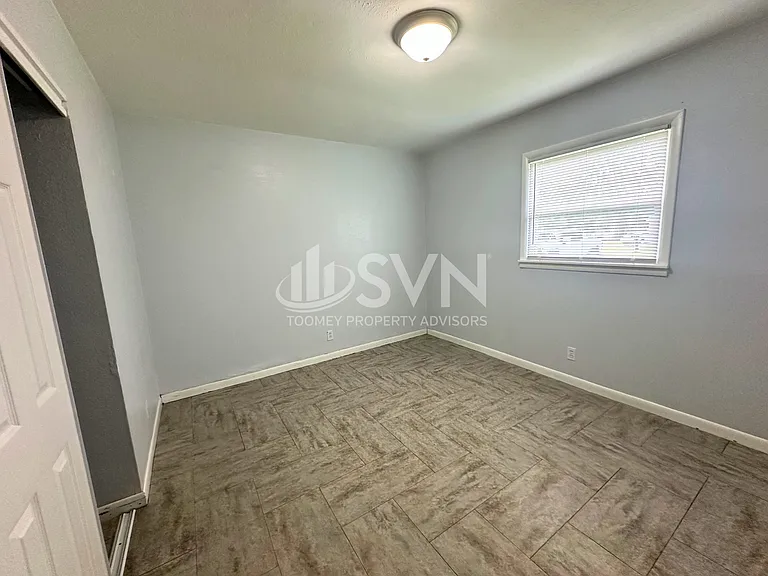 4077 Lancewood Dr S — Photo 20