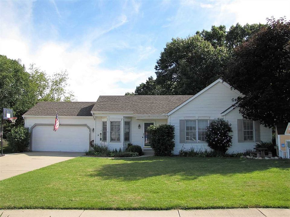 1st image of 2300 Foxfire Dr