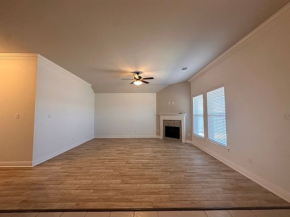 5th image of 2047 Orleans Run Dr