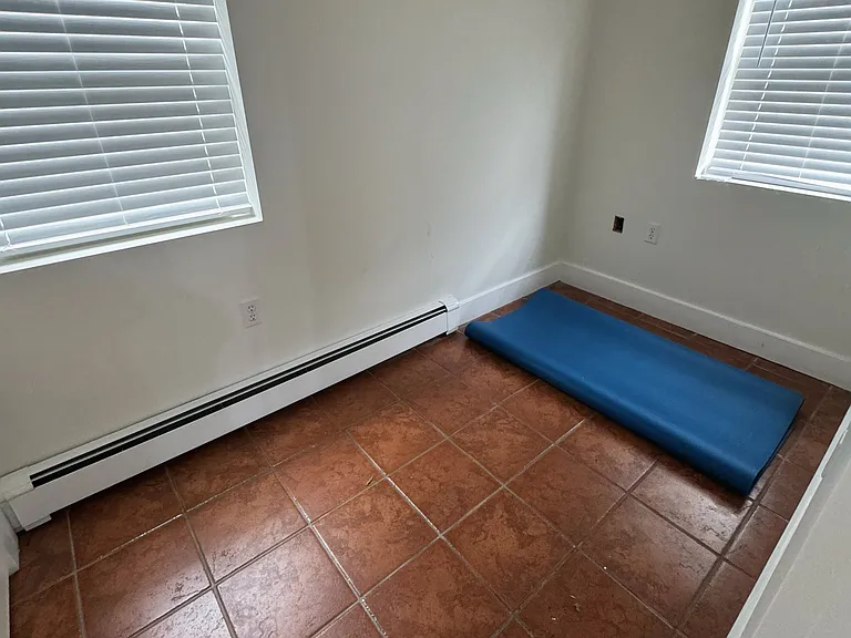 204 Walnut St — Photo 10