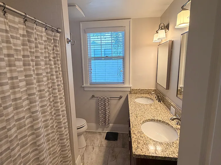 1003 S Dakota Ave — Photo 8