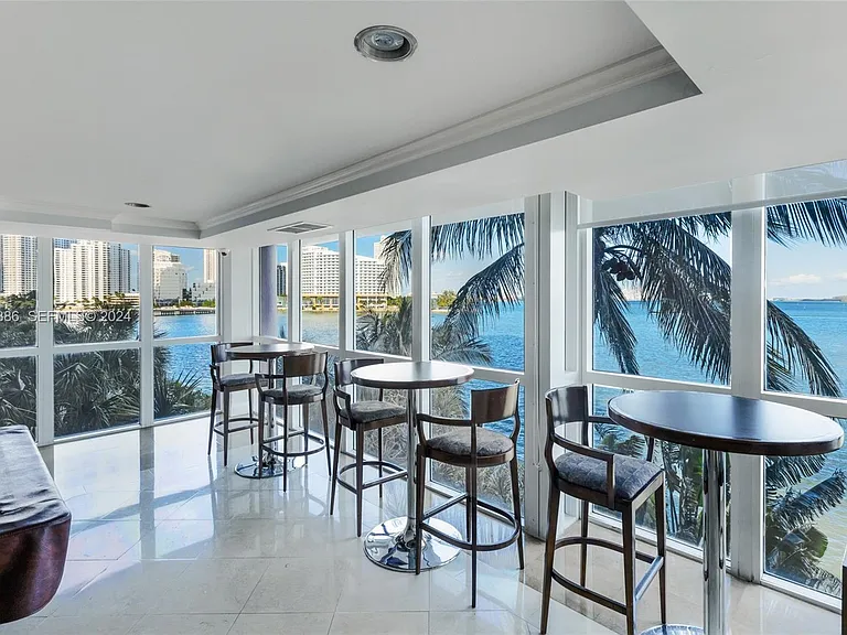 1155 Brickell Bay Dr #2207 — Photo 31