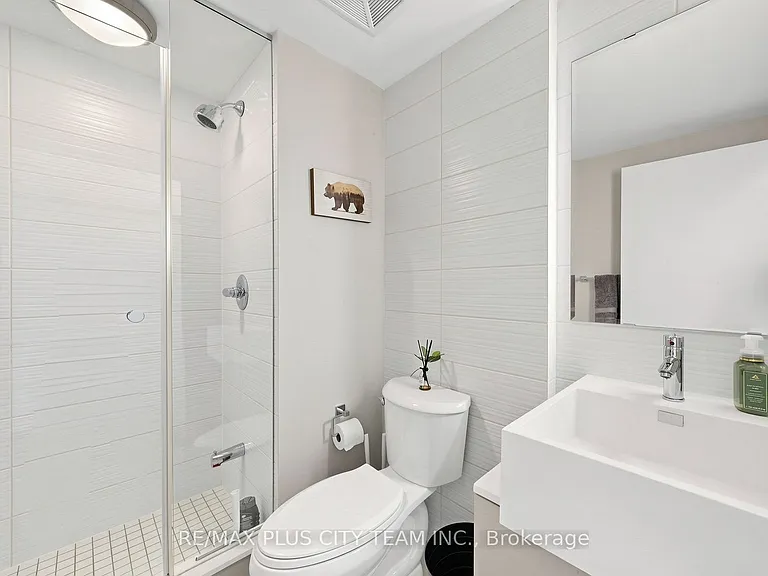 5 Hanna Ave #434 — Photo 10
