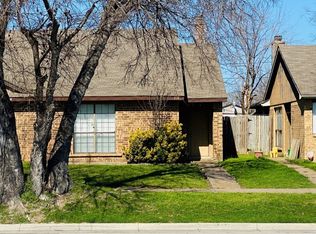 310 W Warrior Trl, Grand Prairie, TX 75052