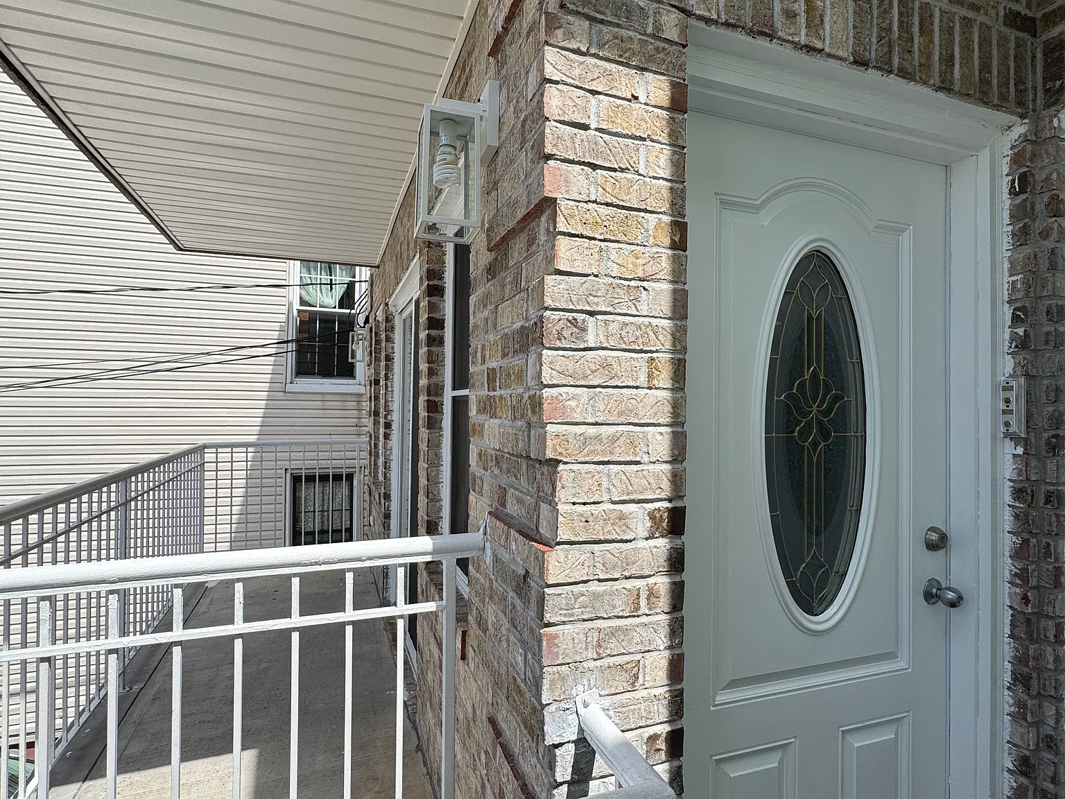 3 bed, $3,000 — Photo 2