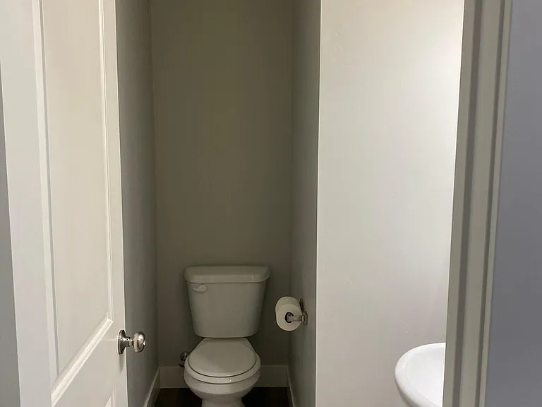 469 E London Way #469 — Photo 7