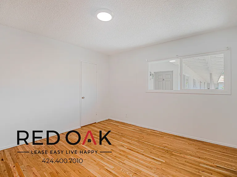 4961 Coldwater Canyon Ave #15 — Photo 20