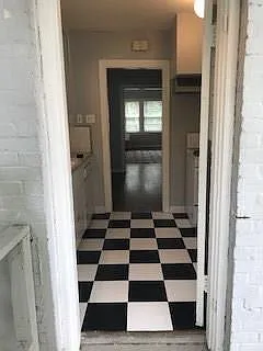 2 bed, 1.0 bath, 2100 sqft, $1,595 — Photo 3