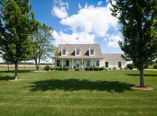 32800 Fast Ave, Mackinaw, IL 61755