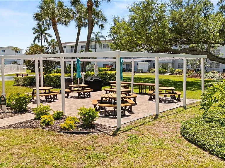 2425 Flamingo Blvd #K28 — Photo 27