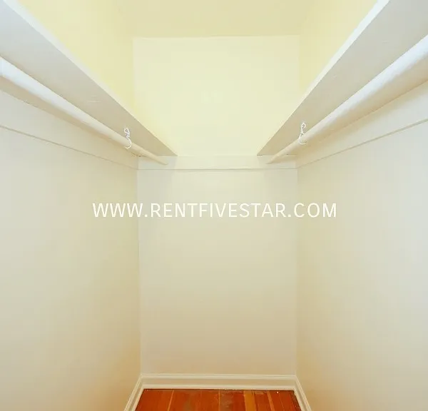 527 N 10th Ave — Photo 10
