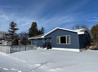 913 Center St E, Roseau, MN 56751