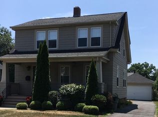 36 Coit St, Holyoke, MA 01040