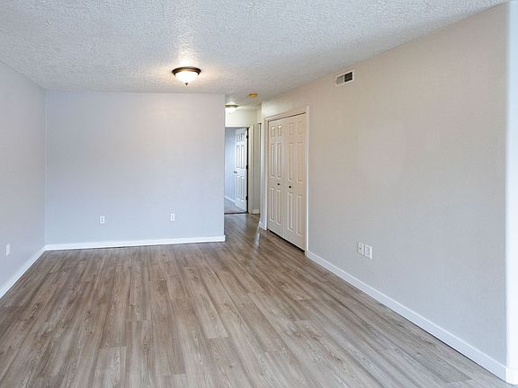 5th image of 520 W 7 S APT 205