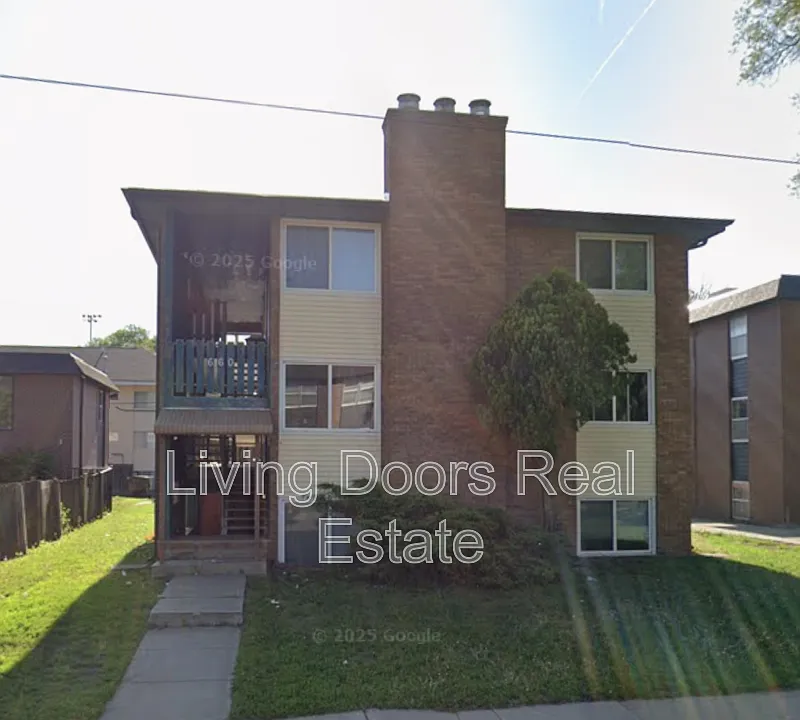 660 S 20th St #2