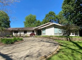 295 Sulphur Ln, Paris, IL 61944