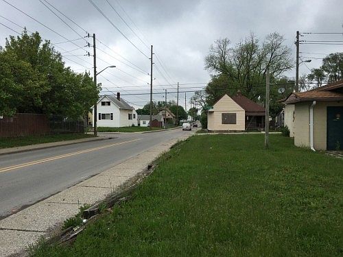 3rd image of 1847 S State Ave