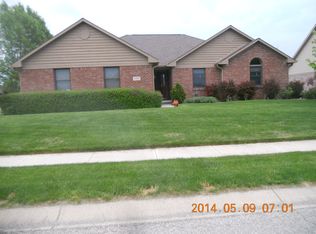 2045 Woodstream Dr, Avon, IN 46123