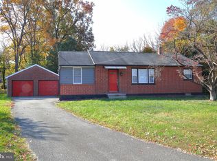 4 Abington Ct, Lancaster, PA