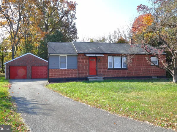 4 Abington Ct, Lancaster, PA 17603
