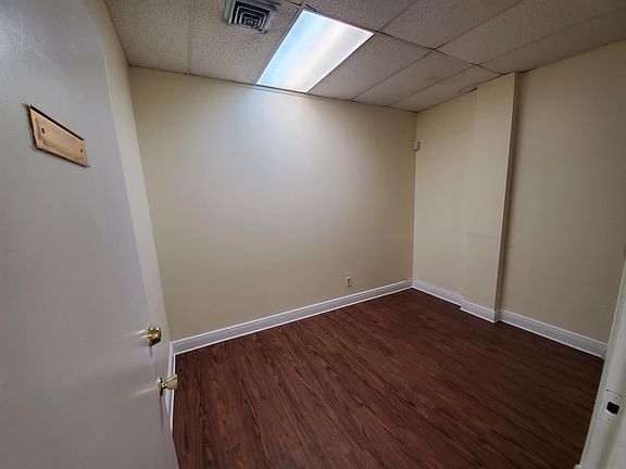 5th image of 2640 Hollywood Blvd #116