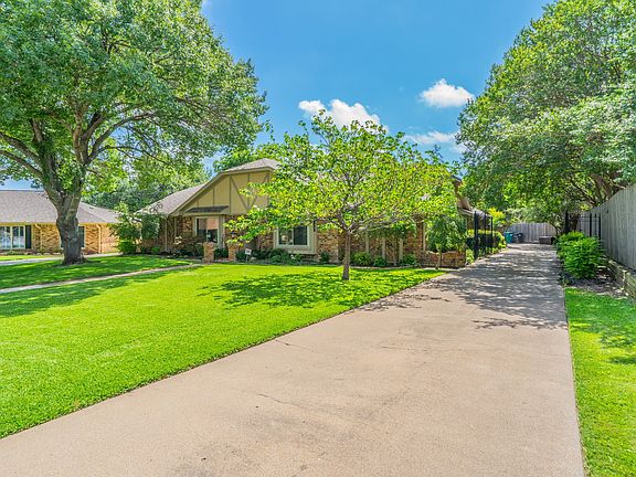 2nd image of 7005 Briarwild Ct